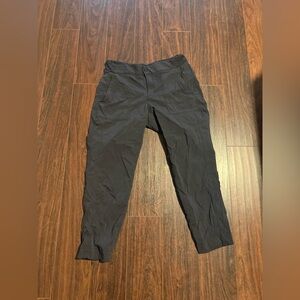 Athleta 12T Capri Black Pants